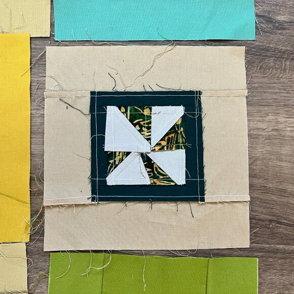 8 Quilting Squares Pinwheel Pattern Unfinished 9x9" - Picture 9 of 10